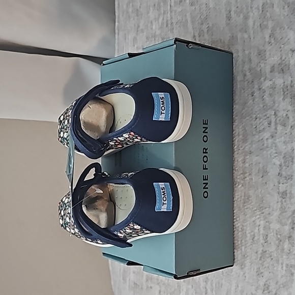 Toms Navy Floral Print, size 10 - Picture 3 of 4